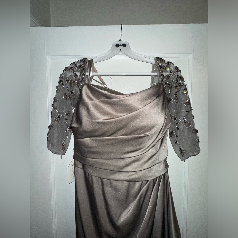 Marsoni by Colors - Off-Shoulder Quarter Sleeve Evening Dress NEW WITH TAGS - Picture 4 of 8